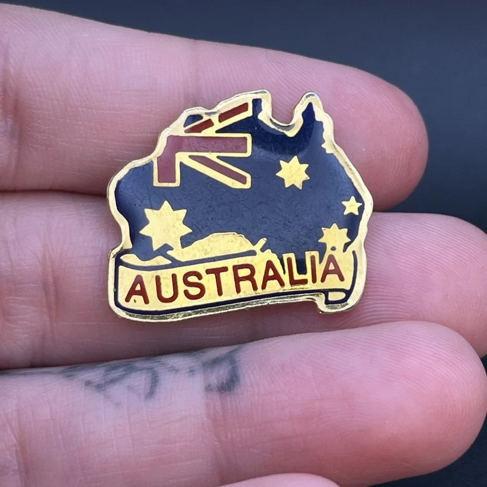 Australia Flag Country Outline Lapel Hat Pin
